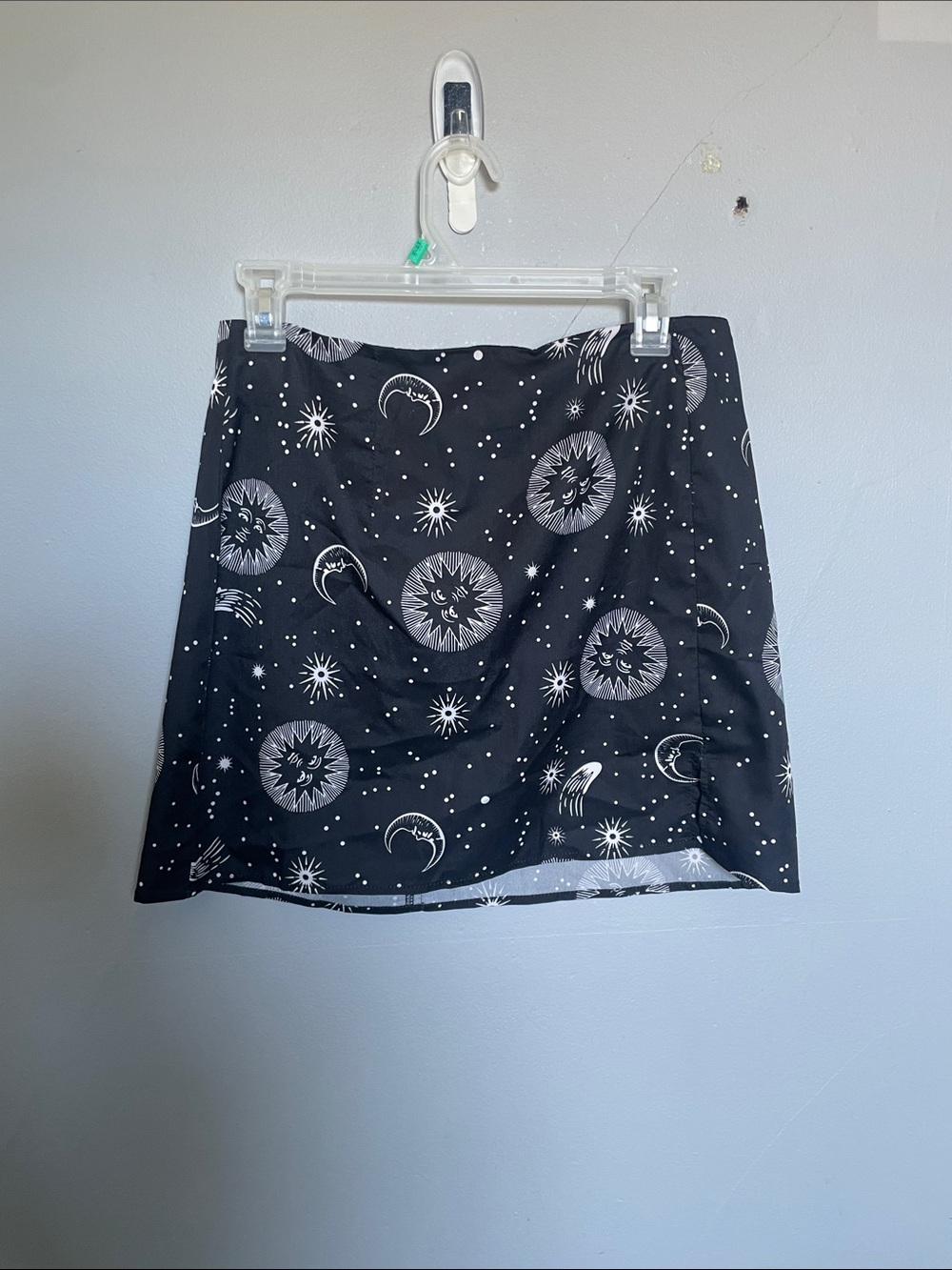 SHEIN L Polyester Celestial Print mini skirt stars spiritual the craft